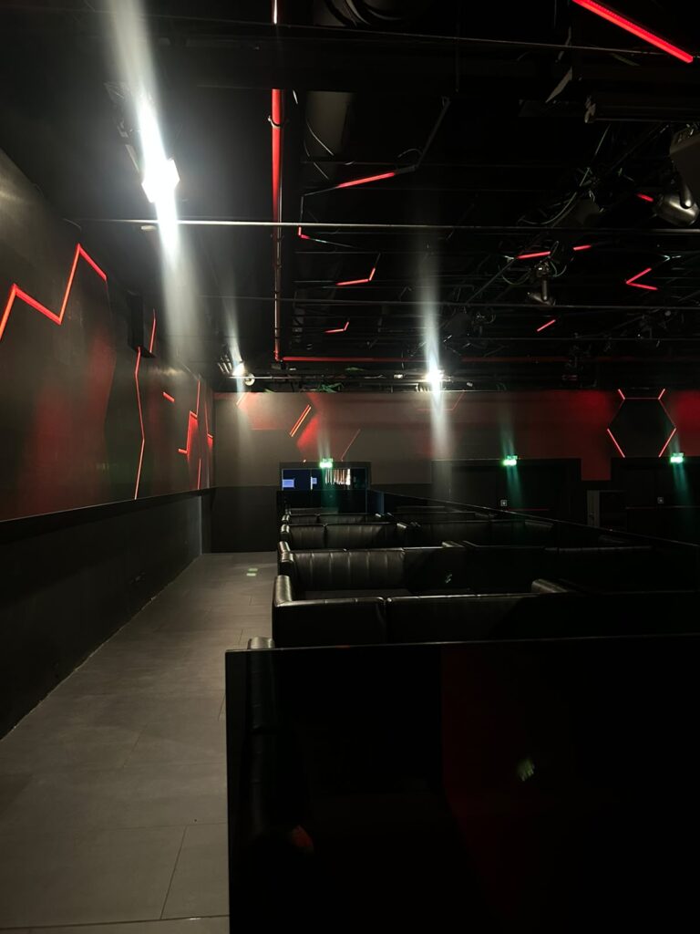 AMNESIA - Organizza il tuo evento 333-3355536 AMNESIA - Organizza il tuo evento 333-3355536