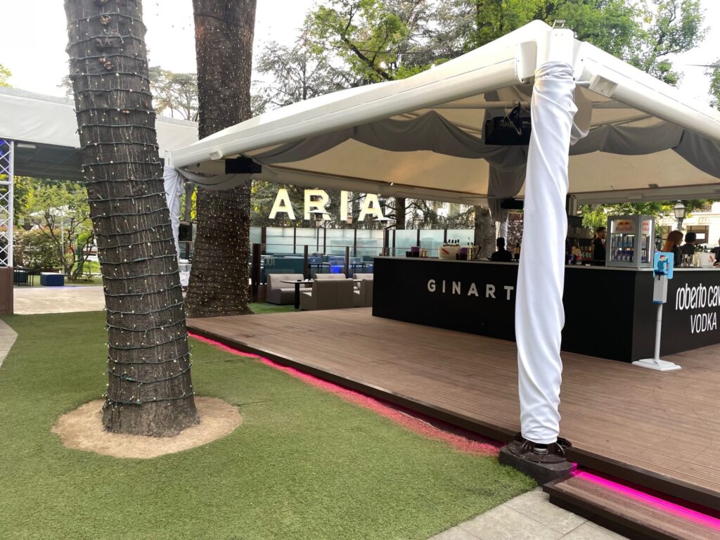 Aria Club - Organizza il tuo evento 333-3355536 Aria Club - Organizza il tuo evento 333-3355536