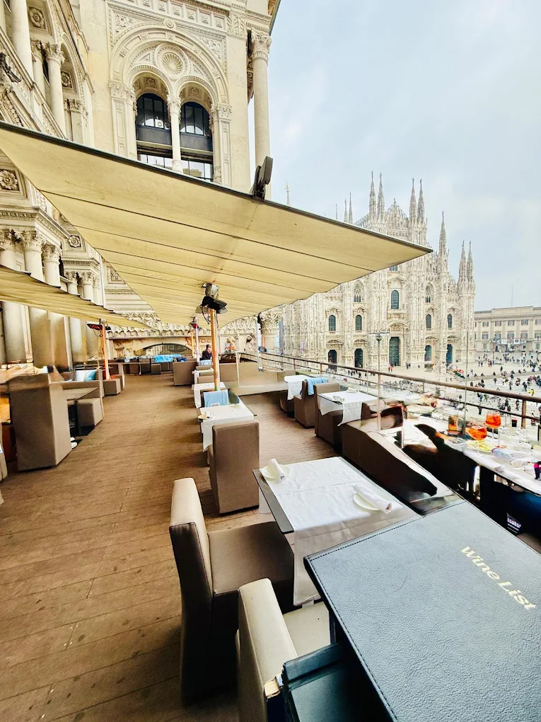 Terrazza Duomo 1- Organizza il tuo evento 333-3355536 TERRAZZA DUOMO - Organizza il tuo evento 333-3355536