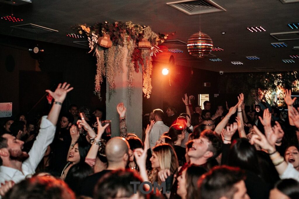 Tom 3- Organizza il tuo evento 333-3355536